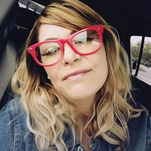 Meet your Posher, Joni